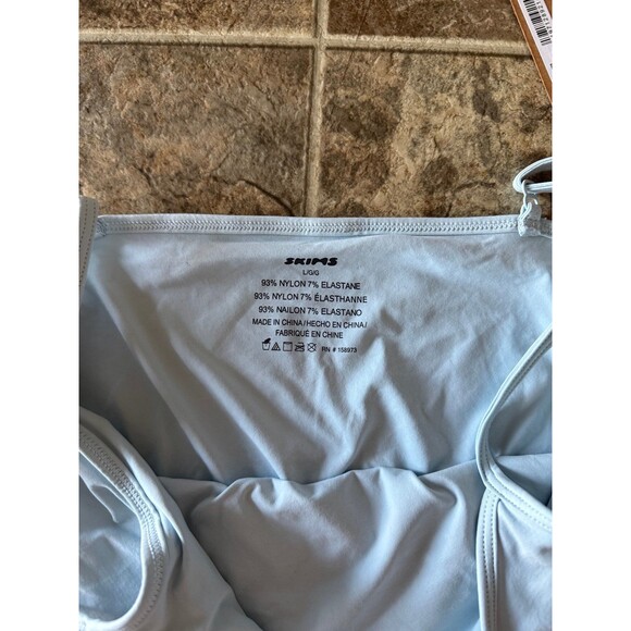 Skims Soft Smoothing Seamless Cami Celeste Size Large - Picture 11 of 12